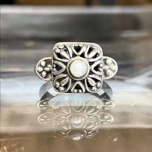 925 Sterling Silver Vintage Ring sz 7